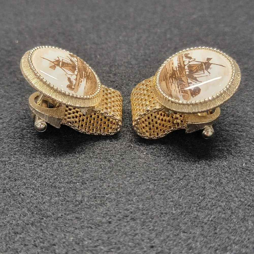 Swank Cufflinks Brown Gold Vintage 1960s Ceramic Delft Windmill Mesh Wrap